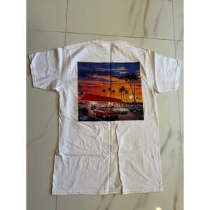 In-N-Out Burger 2022 Golden‎ Hour Shirt White Mens Medium California Graphic Tee